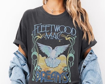 Fleetwood Mac Dreams Shirt Vintage Rock Band Tee Retro Music Graphic T-shirt 90s Style Stevie Nicks Gift Distressed Concert Merch