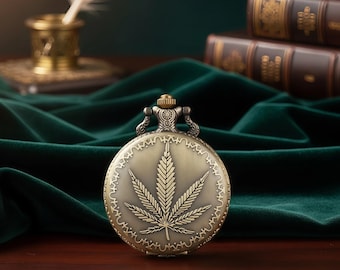 Leaf Pattern Pocket Watch Necklace – Vintage-Style Bronze Quartz Pendant Watch