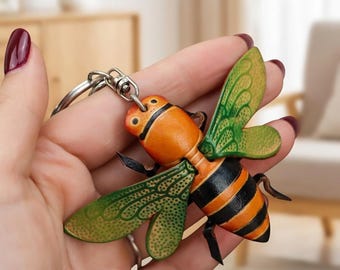 Leather Keychain, Bee, Leather Bag Charm, Key Holder, Key Fob, Bee Gifts, Insect, Car Charm, Birthday Gift, Gifts For Women, Mom Gift, Charm