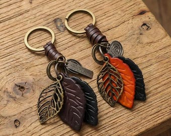 Leather Keychain, Leaf, Key Fob, Cute Keychain, Bag Charm, Key Holder, Purse Charm, Key Ring, Gift For Her, Birthday Gift, Gifts For Women