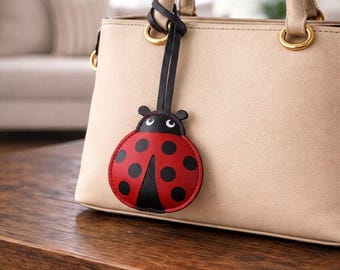 Dije de mariquita de cuero, dije para bolso de cuero, dije para bolso de mano, dije para monedero, llavero de escarabajo lindo, regalo de cuero, llavero de cuero, regalo para ella