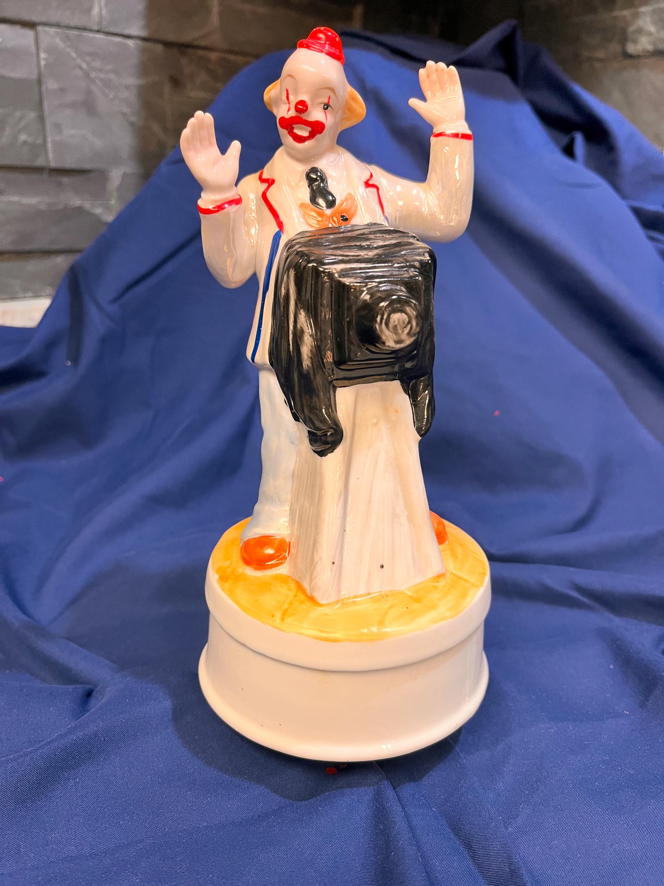 Sankyo Clown Music Box - Etsy