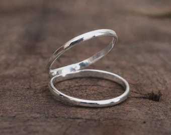 Enkel silverring, 925 sterlingsilver, handgjord ring, unisexsmycken, stapelring, uttalandering, modern ring, charmring, löftering