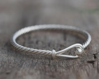Armring med tvinnat rep, 925 sterlingsilver, designerarmring, handgjord armring, charmarmring, moderna smycken, iögonfallande armring, vardagssmycken