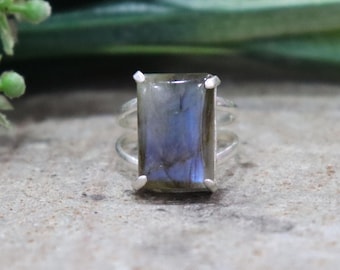 Naturlig labradoritring, handgjord ring, stiftfattningsring, 925 sterlingsilver, ädelstensring, uttalandesmycken, splitbandsring