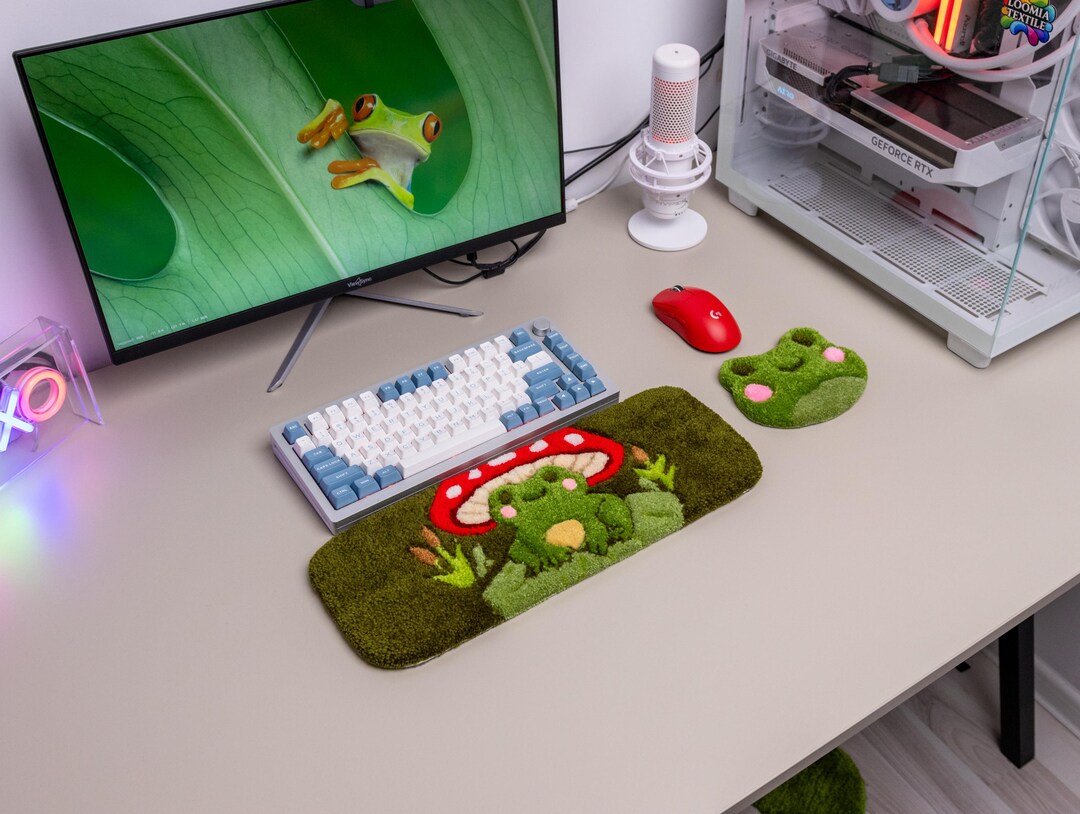 Frog Rug Tufted Hand Tufted Frog Keyboard Rug – Mushroom Frog | Plush Desk Mat, Wrist ...