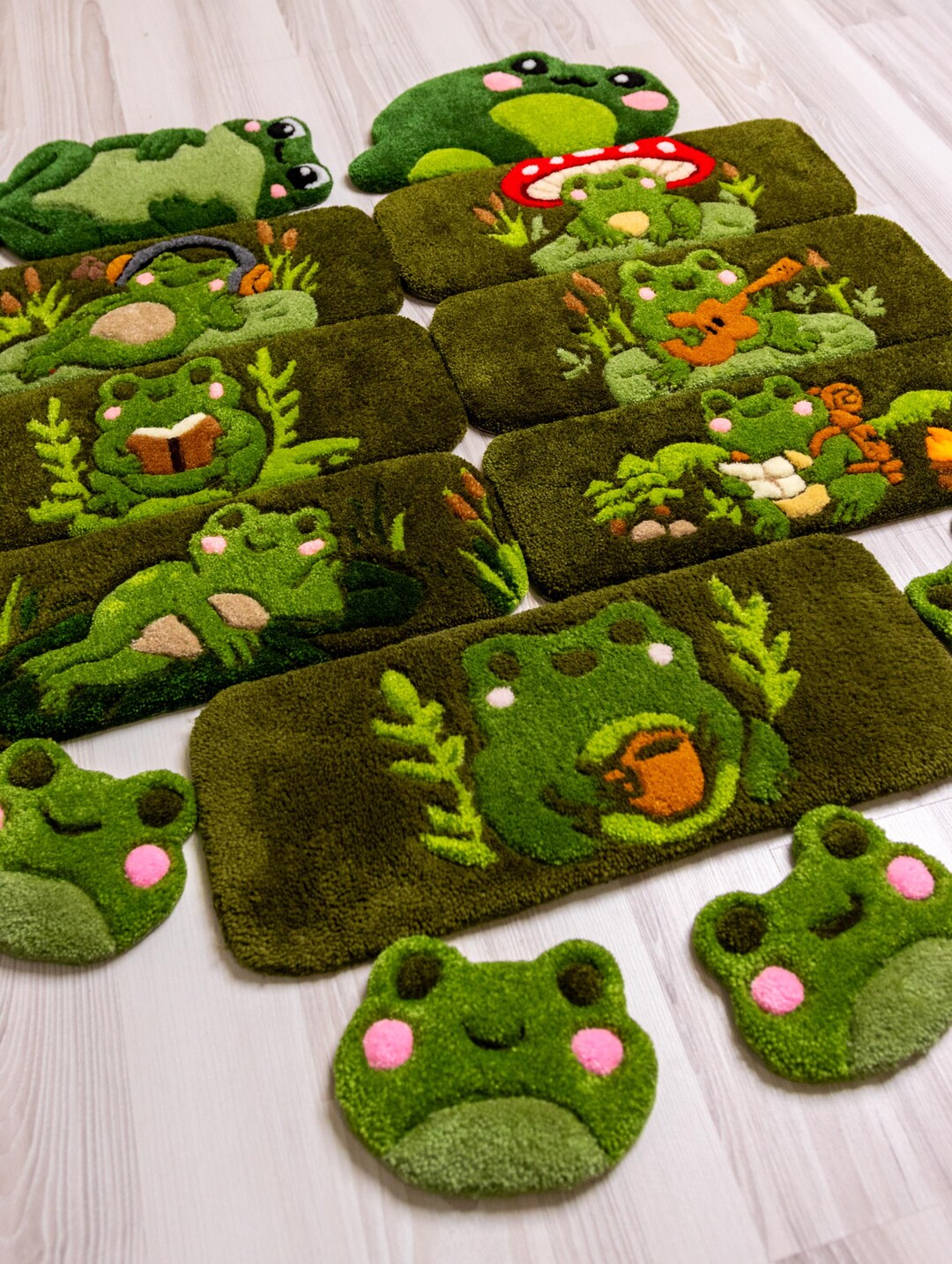 Frog Rugs Hand Tufted Frog Keyboard Rug Collection | Plush Desk Mat, Wrist Rest ...