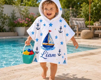 Toalha de praia infantil personalizada com capuz, toalha de banho infantil com nome personalizado em aquarela com veleiro, capa de natação tipo poncho com estrela e âncora náutica