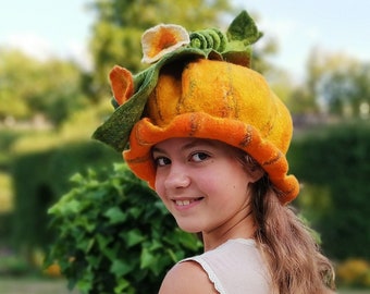 Yellow Bellflower Hat. Flower Girl Fascinator. Flower Fairy Costume Headdress. Pixie Fairy Hat. Elf headpiece. To Order