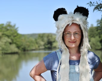 Chapeau noir blanc feutré Panda Bear cool et élégant avec de jolies oreilles et des mèches de laine sauvage. Coiffe fantaisie animaux pour enfants et adultes - Sur commande