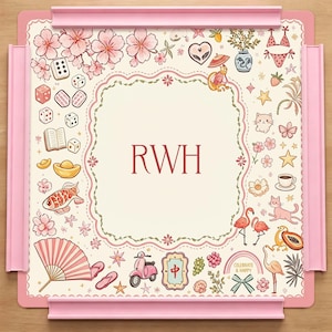 Tappetino da Mahjong personalizzato con motivo rosa stravagante, fiori di ciliegio e koi, monogramma personalizzato per tavolo da gioco in stile preppy.