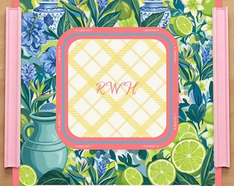 Personlig, preppy, tropisk Chinoiserie Mahjong-matta, blå, blommig, limegrön, anpassad monogram, amerikansk Mahjong-bordsdekoration