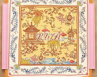Personlig gul Chinoiserie Flamingo Mahjong-matta, Vintage Pagoda Toile Anpassad Monogram Amerikansk Mahjong-bordsdekoration