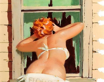 Puede incluir: Una mujer con un bikini blanco con la palabra "Harina" impresa en la parte inferior está mirando por una ventana. La ventana está rota y la mujer está mirando un campo de hierba alta.