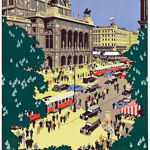 Puede incluir: Cartel de viaje vintage de Viena, Austria, con la Ópera de Viena. La imagen muestra una concurrida escena callejera con coches antiguos, tranvías y peatones. El cartel tiene un estilo retro con una paleta de colores verde, amarillo y azul. El texto en la parte inferior dice "VIENNA OPERA".