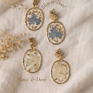 Boucles D'oreilles Créoles Pendantes, Plaqué Or, Cristal Bleu Et Fleur En Résine