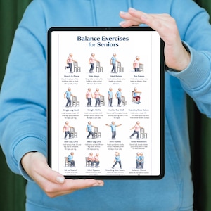 Puede incluir: Una tableta muestra una guía titulada "Ejercicios de equilibrio para personas mayores". La guía ilustra varios ejercicios, incluyendo marchar en el lugar, pasos laterales, elevaciones de talones y elevaciones de dedos. Los ejercicios se demuestran con figuras de palo y sillas.