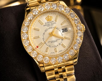 Reloj automático de lujo Jordan para hombre: tono dorado, bisel de cristal, cristal de zafiro, esfera blanca, reloj de pulsera llamativo.