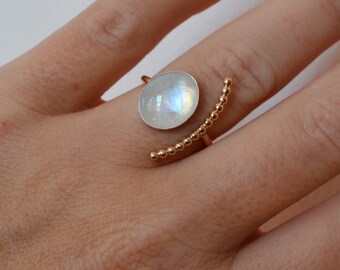 Moonstone Half Moon Ring, 14K Gold Filled Ring, Rainbow Moonstone Ring, Open Stone Ring, Gold Gemstone Ring
