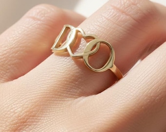 Aangepaste hartring met initiaal – Oudengelse en cursieve letterring, klein 14K goud sierlijke initiaal sieraden kerstcadeau