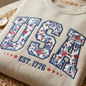 Blommig USA-tröja, broderad 4 juli-tröja, patriotisk etablerad 1776-tröja, söta amerikanska kläder, sommarhelgskjorta