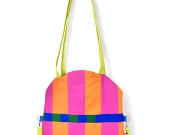 Color block tote
