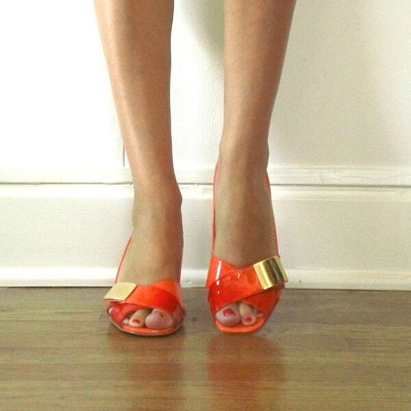 OMBRE Peep Toe WEDGE Heels  //  Summer Tangerine Red Orange OMBRE Patent Leather   //  U S  Size 6  //  European 36