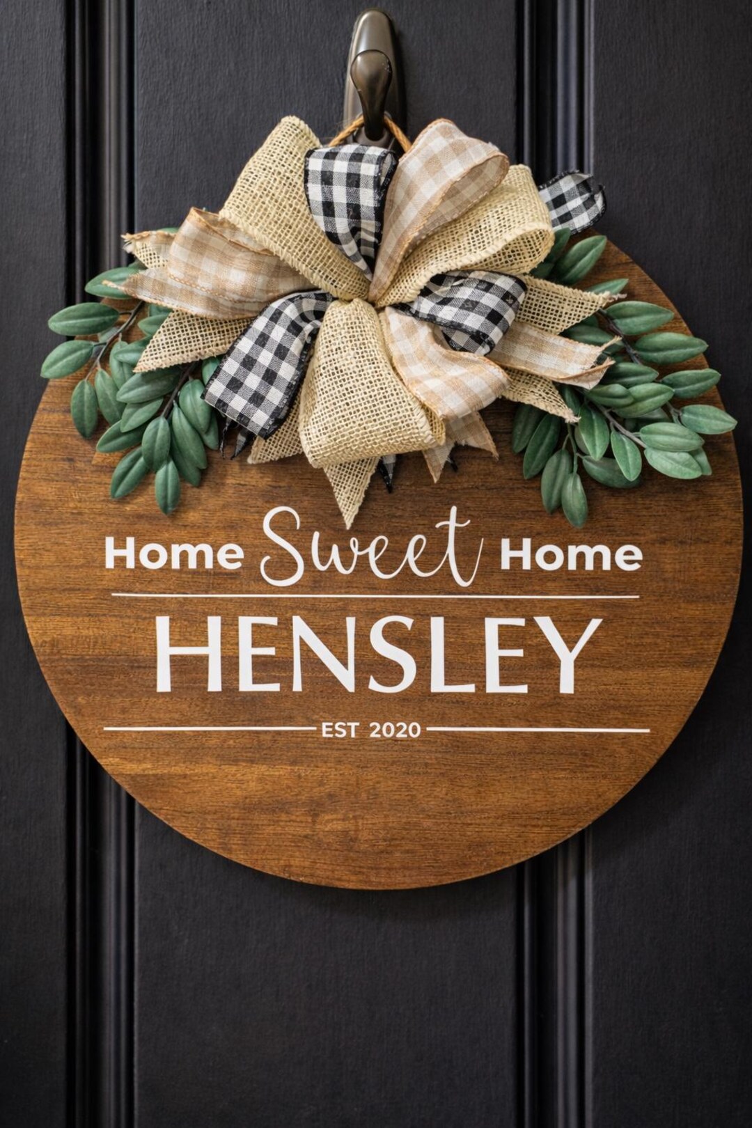 Personalized Family Name Door Hanger - Etsy