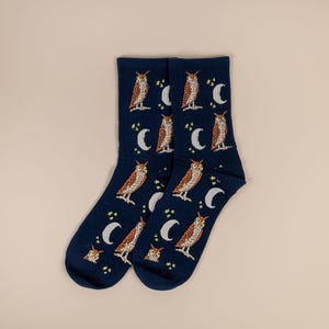 Lightweight Women&#39;s Crew Socks with Unique Owl Moon Design in Navy Cotton