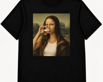Mona Lisa - Funny T-shirt