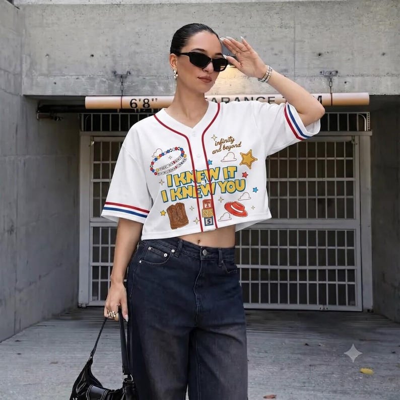 Lo sabía, te conocía, camiseta de béisbol de Toy Story 5, camiseta de béisbol retro de Toy Friends, Toy Story 5, tienes un amigo en mí TS5 imagen 2