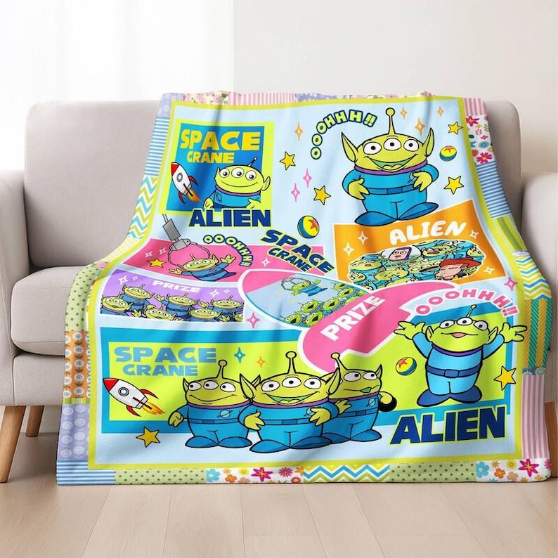 Disneyland Toy Story Aliens Blanket, Aliens Toy Story Pizza Planet Blanket, Woody Buzz Lightyear Jessie Toy Story, Gift for Boy or Girl Bild 1