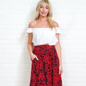 Floral Print Midi Skirt - Vintage 90s - Black and Red - Bold Print -Medium -Large
