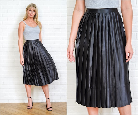 Upcycled Fabric - Easy Sewing Project - Sunburst Skirt - Knife Pleat