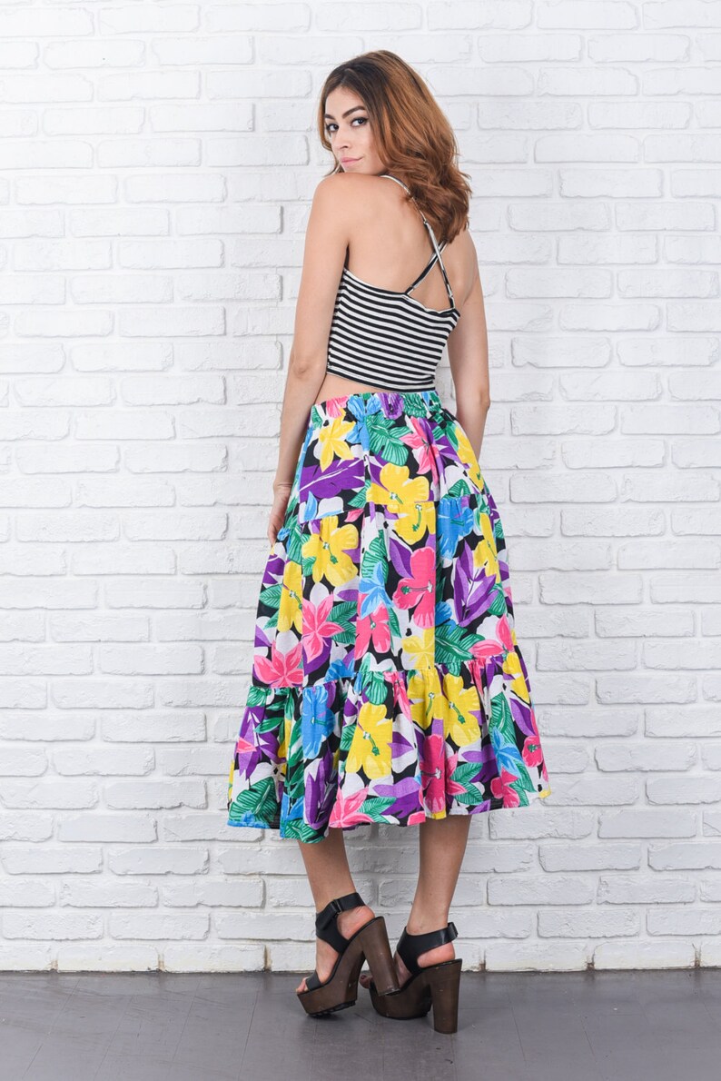 80s Vintage Floral Patterned Skirt 16 main image 1