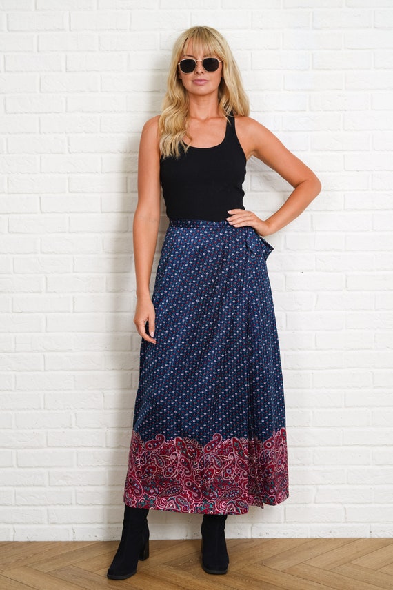 Navy skirt 70 online