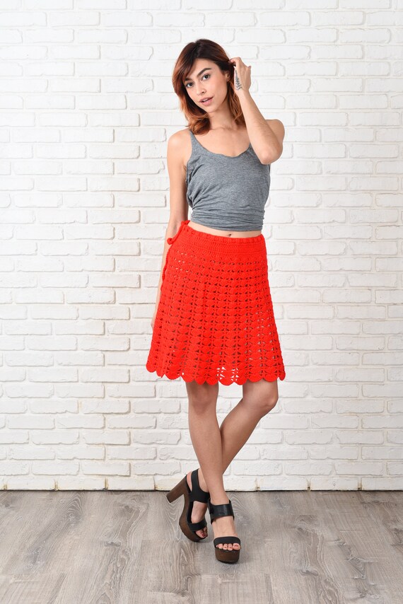 Vintage 70s Red Mod Crochet Knit Skirt Cutout She… - image 3