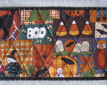 Halloween Minil Table Runner - Tank Topper - Ghostly Treats