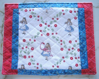 Alice in Wonderland Mug Rug