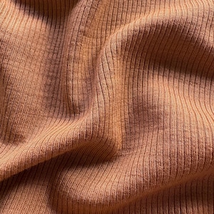 Terrakotta Merino Wolle Seide Rippenstrick Stoff | Dänische warme Schichten, atmungsaktiver Komfort