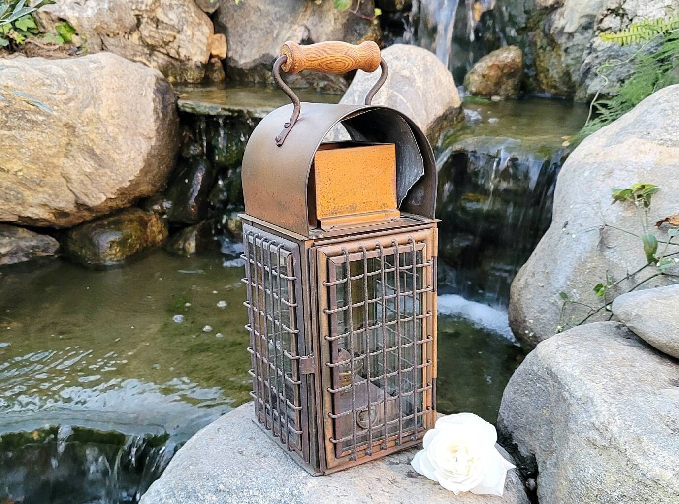 Antique All Brass Nautical Ship Lantern W/ Caged Glass Panels Square Brass  Maritime Kerosene Lantern Vintage Wedge Style Oil Lamp -  Canada