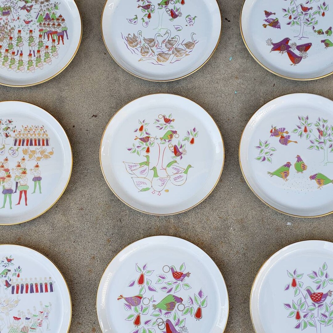 Christmas Tableware 12 Days Of Christmas Plates Crate And Barrel