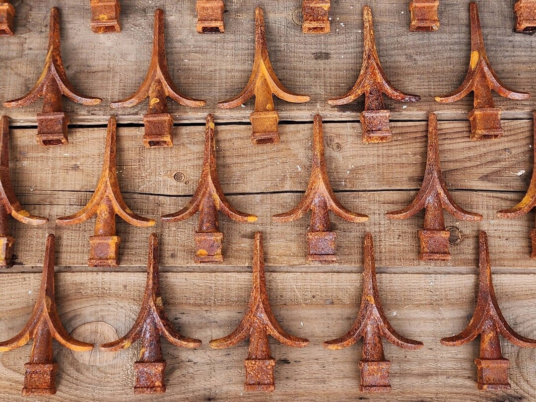 Rusty Cast Iron Fence Finials 5.75 Tall Rusted Wrought Iron Arrow
