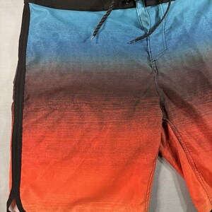 Ron Jon Surf Shop Boardshorts Men’s 38 Sunset Ombre Red Orange Blue zdjęcie 4