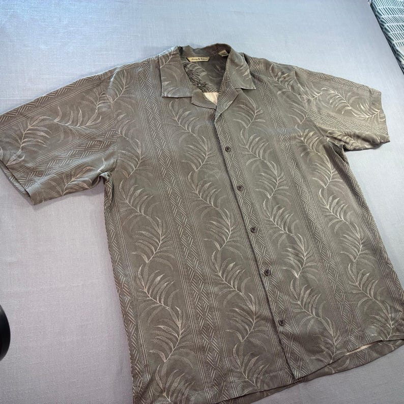 Tommy Bahama 100% Silk Hawaiian Camp Shirt Mens Large Brown Palm Leaf image 5