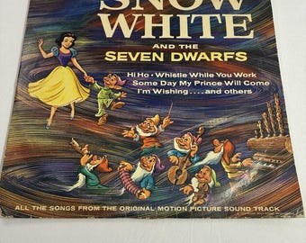 Vintage Disney Snow White & Seven Dwarfs Soundtrack Vinyl Disneyland Record
