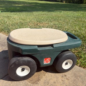 Vintage Step 2 Rolling Garden Stool Storage Cart Bench Seat Outdoor Storage