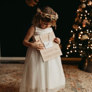 Sleeps 'til Christmas Countdown - Holiday Advent Calendar