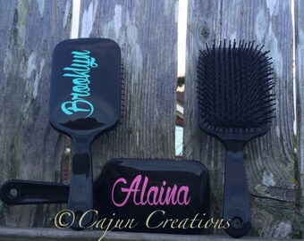 Personalized hair brush, monogram hairbrush, paddle brush, gifts for girls, teenager gift, bridesmaids gift, hairstylist gift, custom gift
