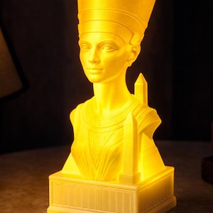Nefertiti-byst STL – 3D-utskrivbar skulptur av det forntida Egypten (i genomskinlig lampstil)